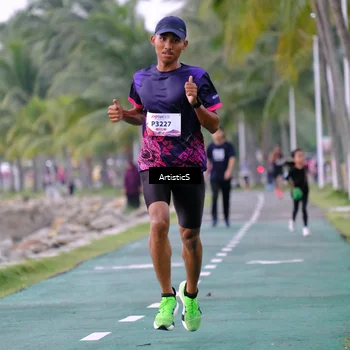 Runner Photo 8443789
