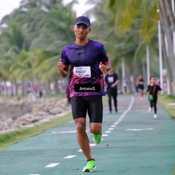 Runner Photo 8443800