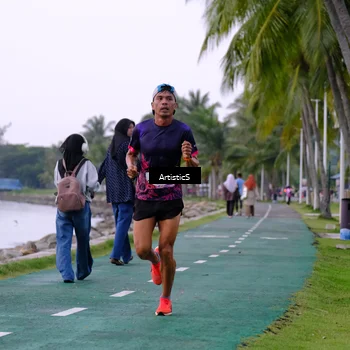 Runner Photo 8443862