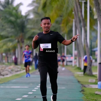 Runner Photo 8443877