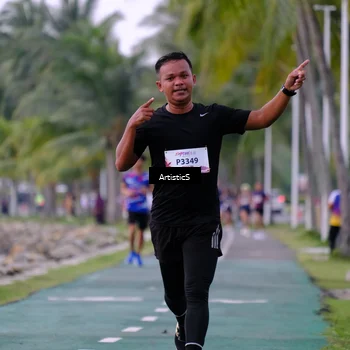 Runner Photo 8443886