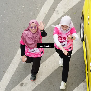 Runner Photo 8443890