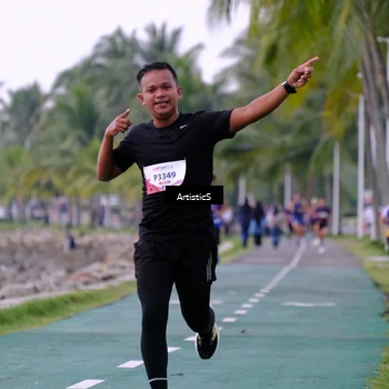 Runner Photo 8443894