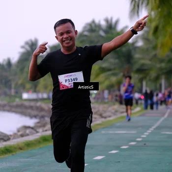 Runner Photo 8443908