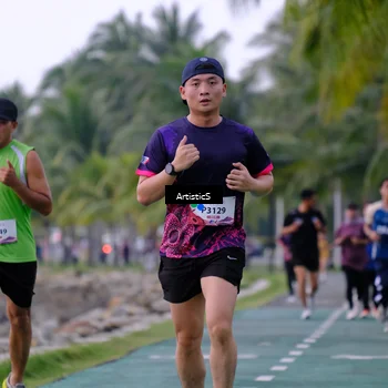 Runner Photo 8443914