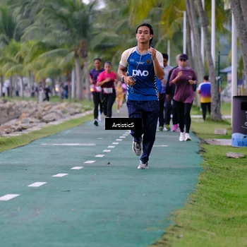 Runner Photo 8443929