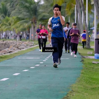 Runner Photo 8443932