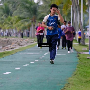 Runner Photo 8443933