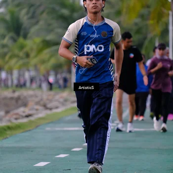 Runner Photo 8443939