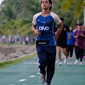 Runner Photo 8443940