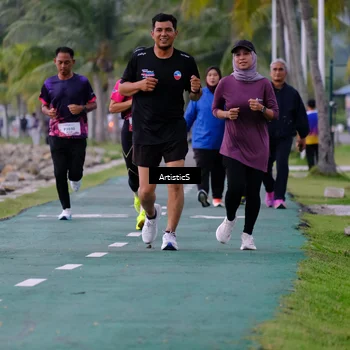 Runner Photo 8443955
