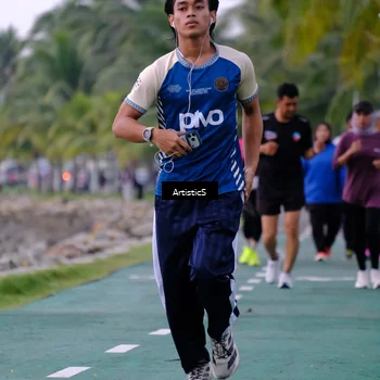 Runner Photo 8443956