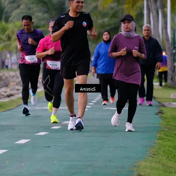 Runner Photo 8443978