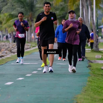 Runner Photo 8443983