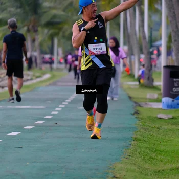 Runner Photo 8444084