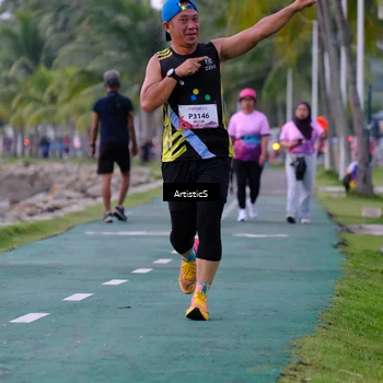 Runner Photo 8444142