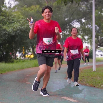 Runner Photo 8444224