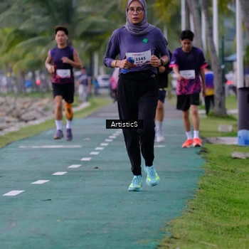 Runner Photo 8444312
