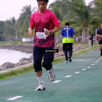 Runner Photo 8444407