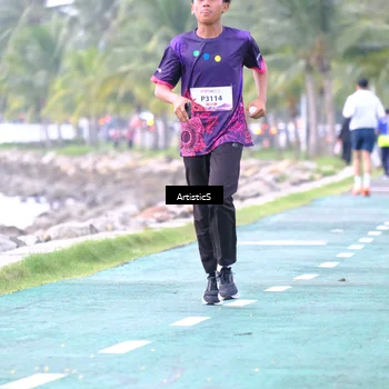 Runner Photo 8444502