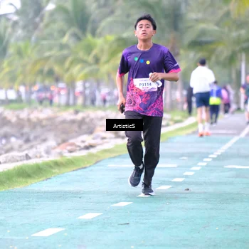 Runner Photo 8444506