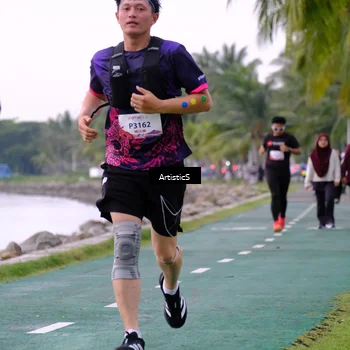 Runner Photo 8444551