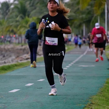 Runner Photo 8444704