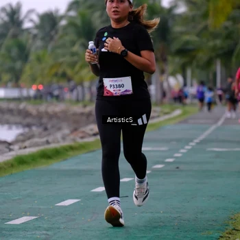 Runner Photo 8444731
