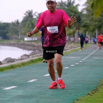 Runner Photo 8444735