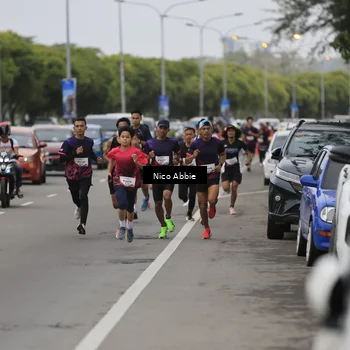 Runner Photo 8444762
