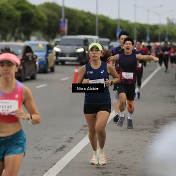 Runner Photo 8444816