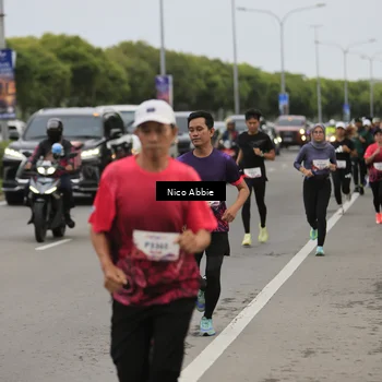 Runner Photo 8444857