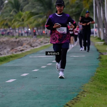 Runner Photo 8444965