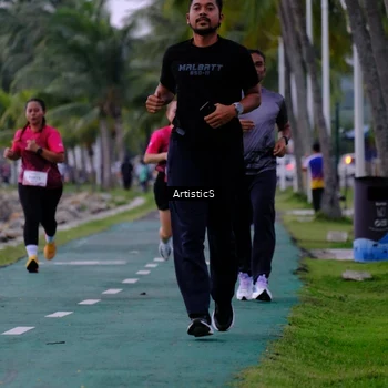 Runner Photo 8444983
