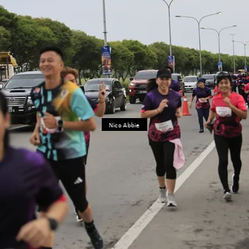 Runner Photo 8445023