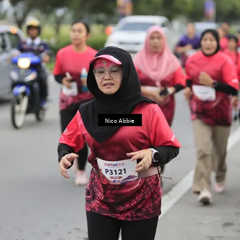 Runner Photo 8445373