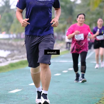 Runner Photo 8445500