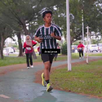 Runner Photo 8445807