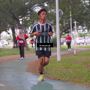 Runner Photo 8445811