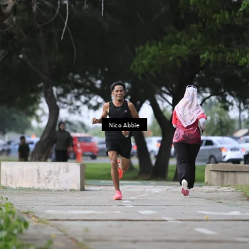 Runner Photo 8446251