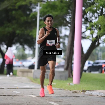 Runner Photo 8446255