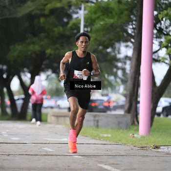 Runner Photo 8446300