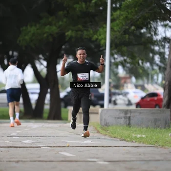 Runner Photo 8446307