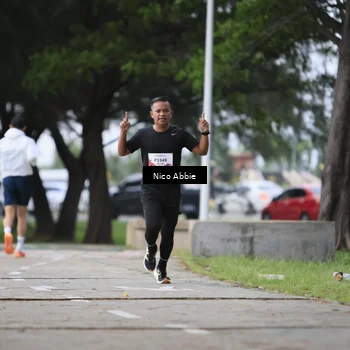 Runner Photo 8446317