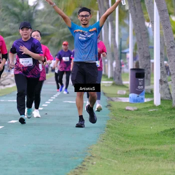 Runner Photo 8446503