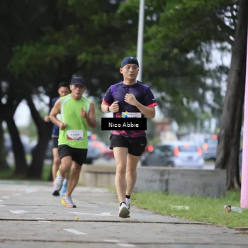 Runner Photo 8446633