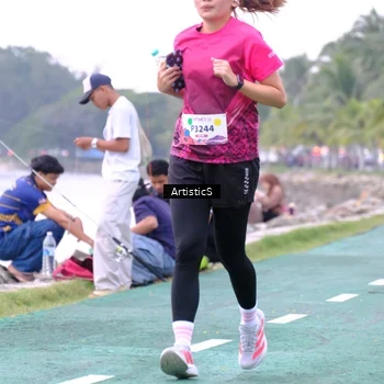 Runner Photo 8446674