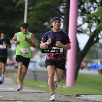 Runner Photo 8446679