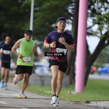 Runner Photo 8446711