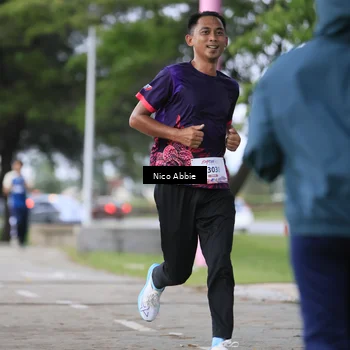 Runner Photo 8446732